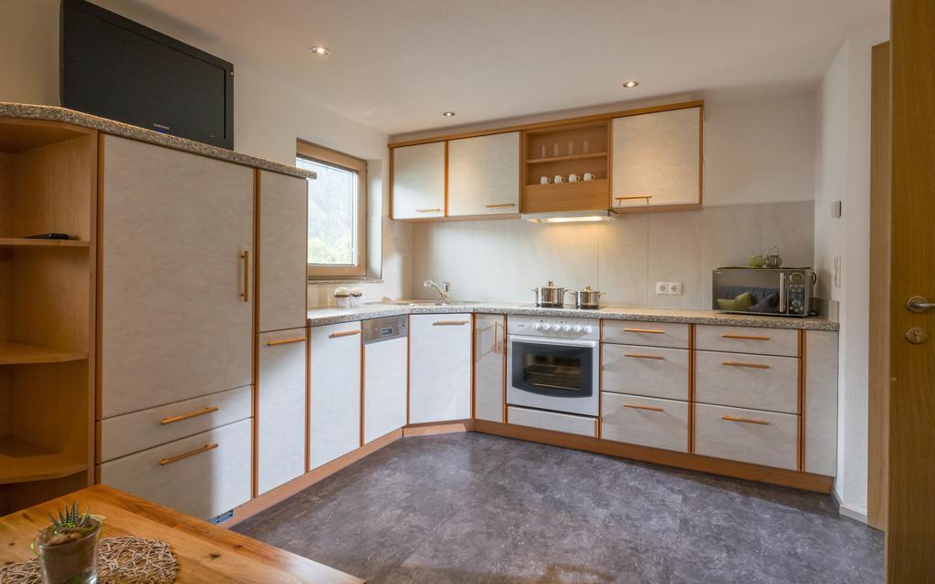 Apartament Hof Neuhaus Mayrhofen Zewnętrze zdjęcie