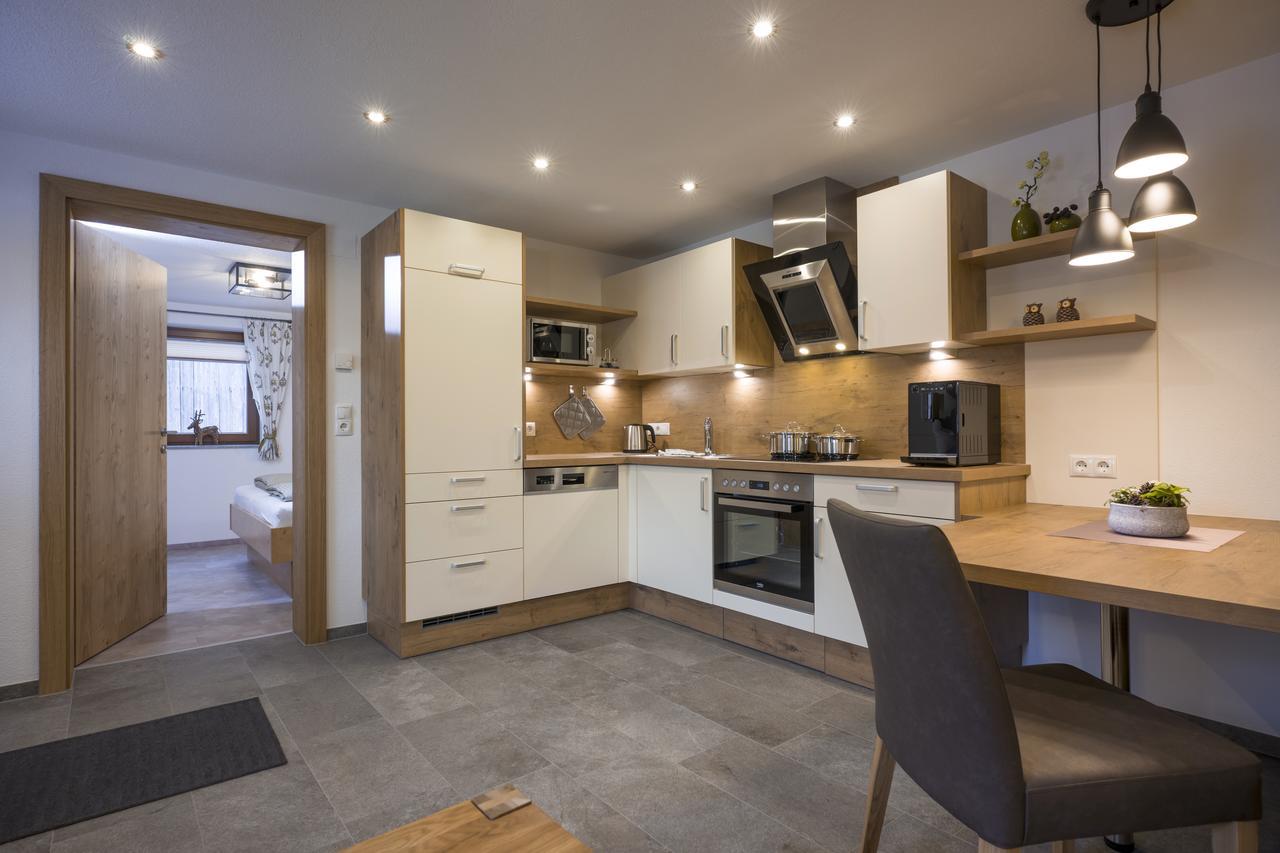 Apartament Hof Neuhaus Mayrhofen Zewnętrze zdjęcie